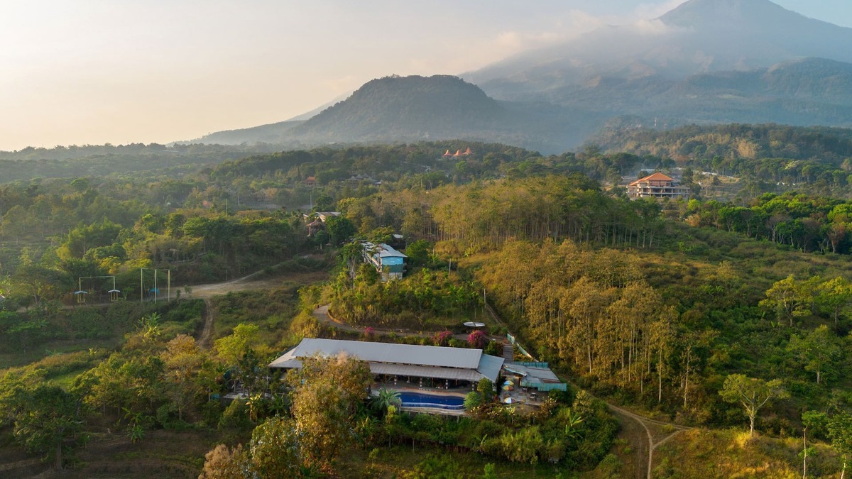 Trawas RV Rental | Royal Caravan Hotel Trawas