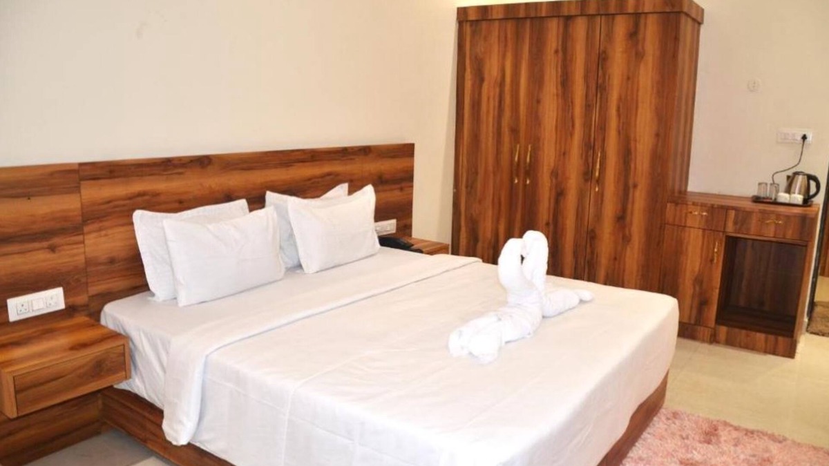 Pilibhit Apartment | Royal Heritage Resort Pilibhit - Executive Room 3