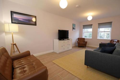 Hillsborough House | Royal Hillsborough Village Luxury Townhouse