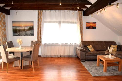 Luenen Apartment | Royal Home - Geräumige Ferienwohnung mit Balkon nahe Seepark Lünen und Dortmund!