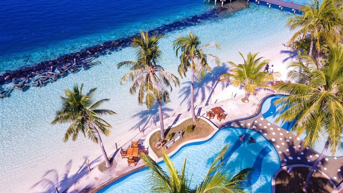 Horubadhoo Island Resort | Royal Island Resort & Spa