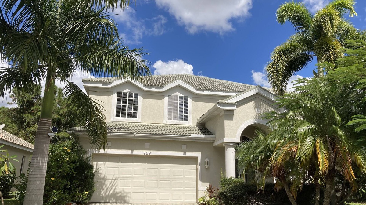 Osprey House | Royal Luxury Edenville House by Casey Key