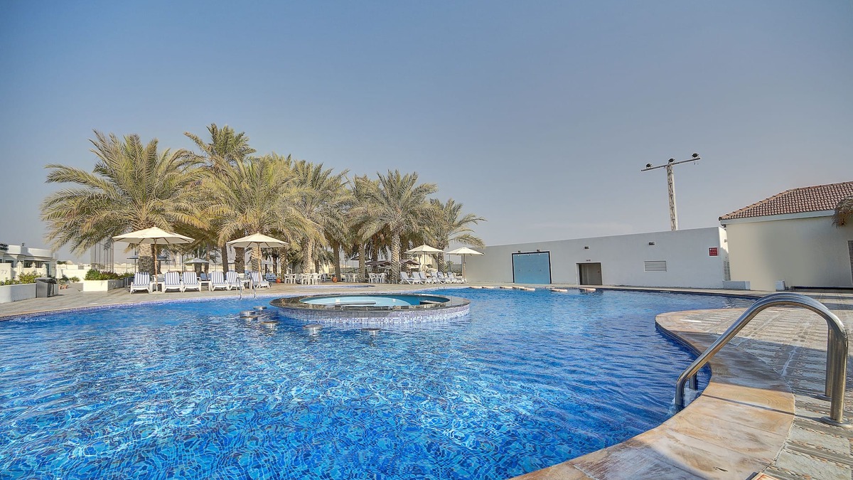 Umm al Quwain Hotel | Royal Residence Hotel Apartments