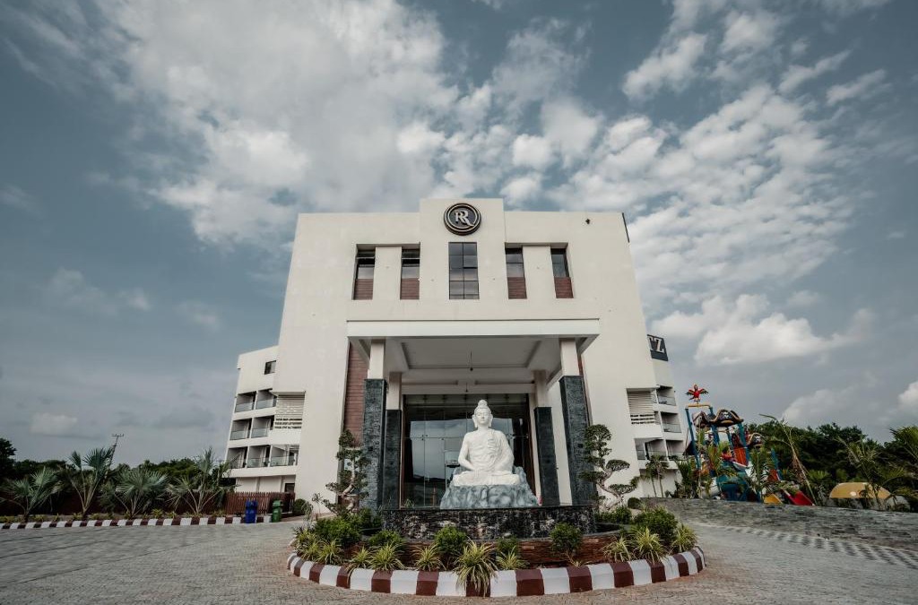 Hubli Resort | Royal Ritz