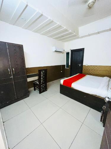 Dhanauli Hotel | Royal Taj view