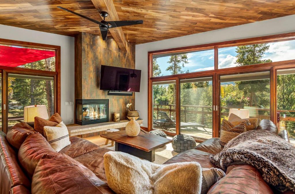 Weisshorn House | Royal Tiger Retreat