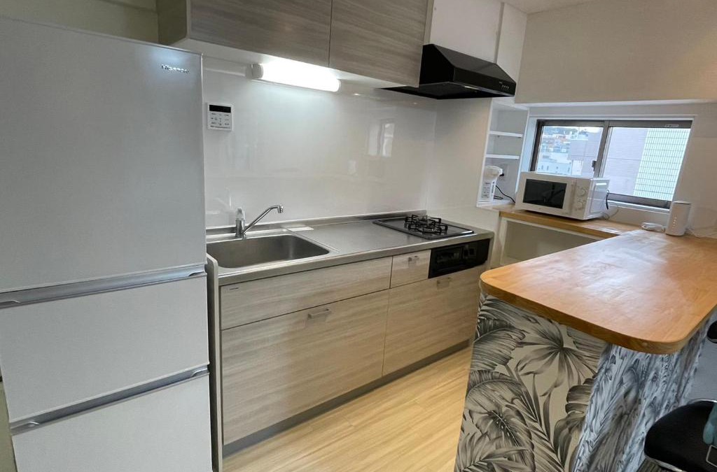 Yokosuka Apartment | ROYAL YONEGAHAMA ｌ米が浜通