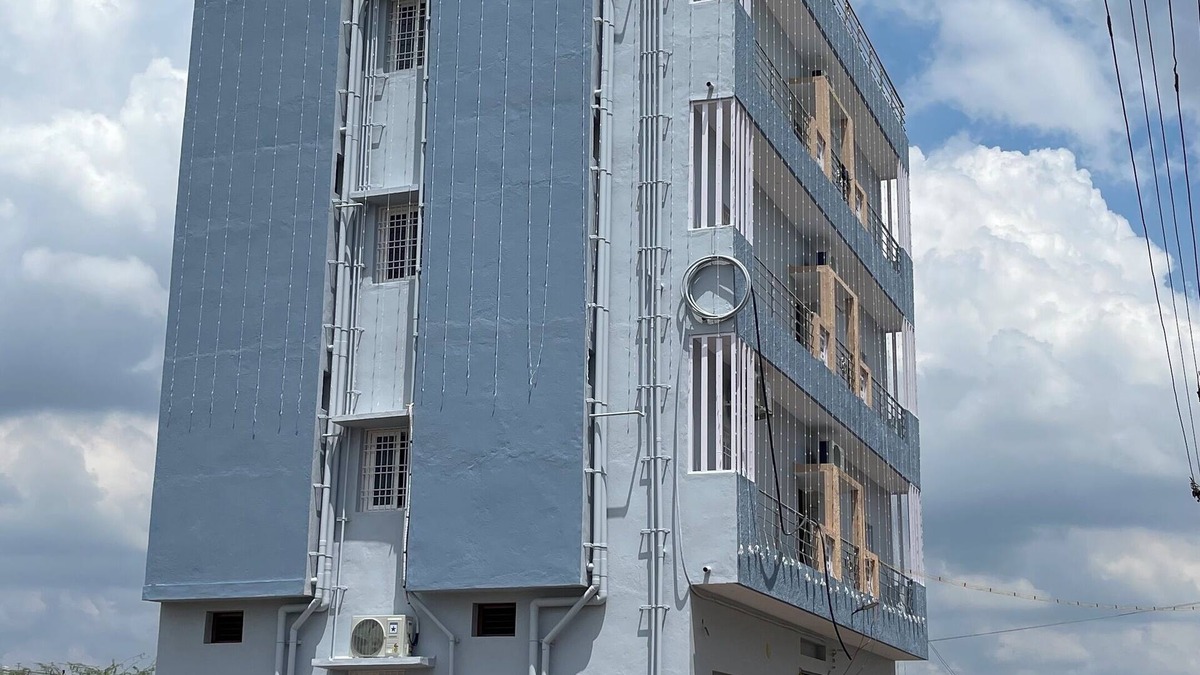 Walajapet Hotel | RR RESIDENCY