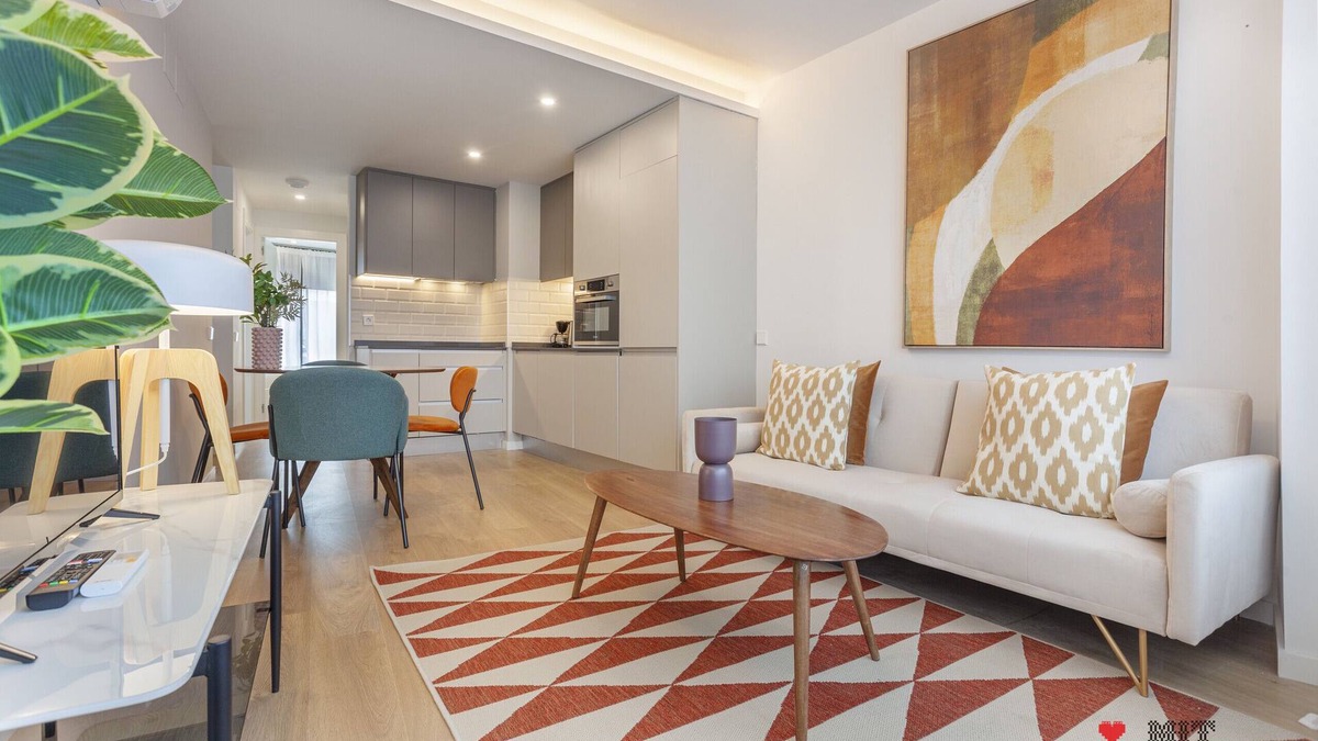 Ciudad Lineal Apartment | Rubik IV apartment in Madrid