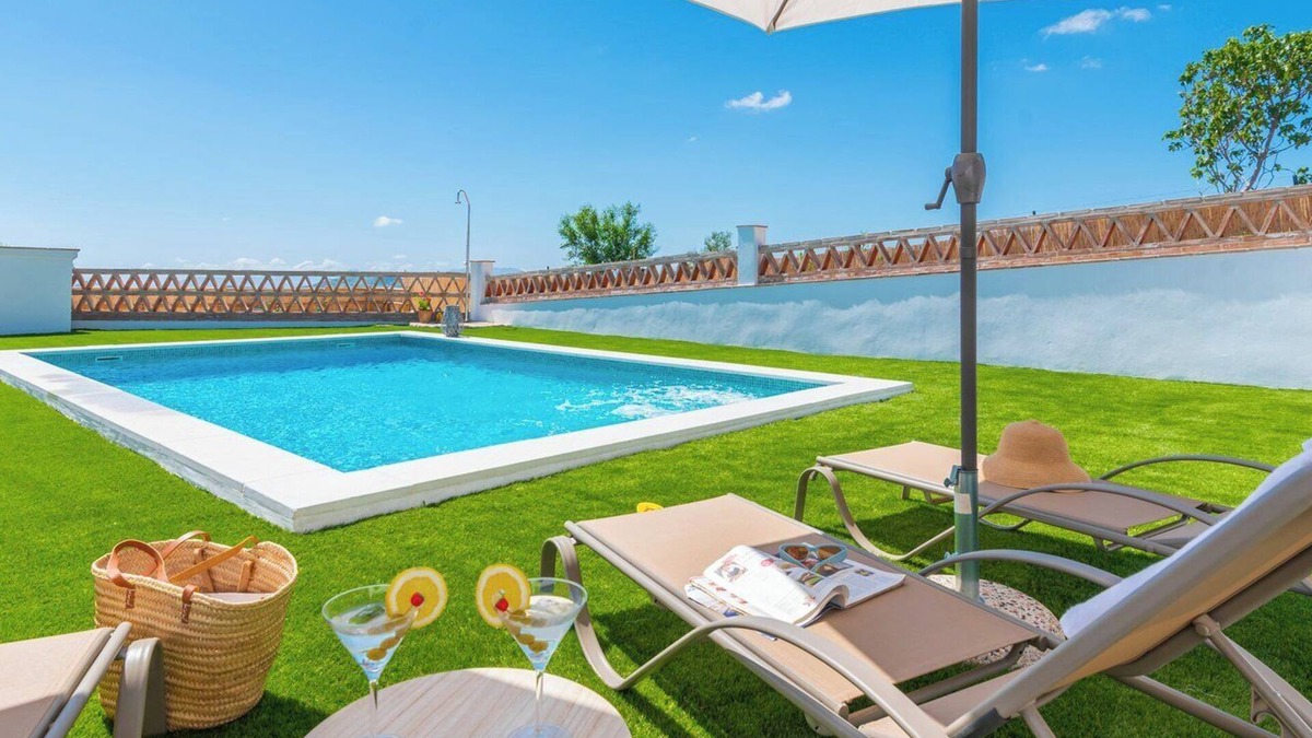 Villanueva de la Concepcion Villa | Rubito el Olmo Villanueva de la Concepción by Ruralidays