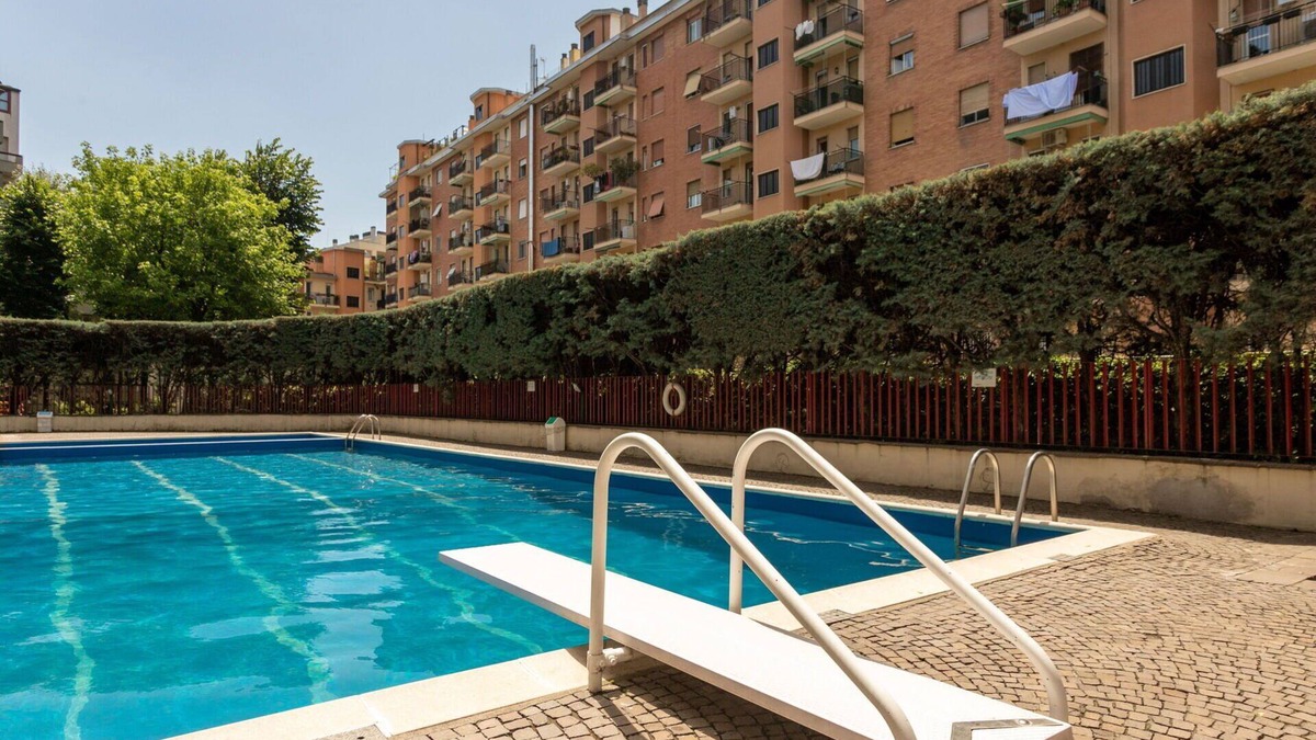 Precotto Apartment | Rucellai, Studio With Shared Pool By Halldis