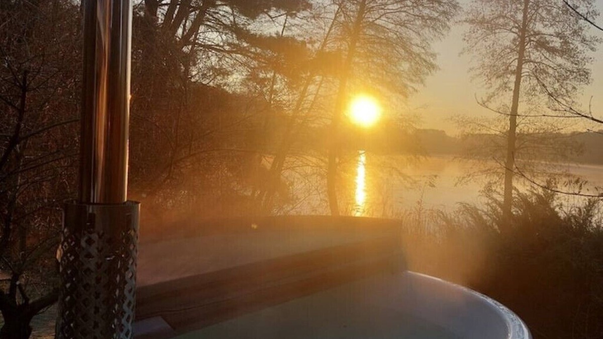 Friedland Apartment | Ruhiges Ferienappartment am See und Wirlpool