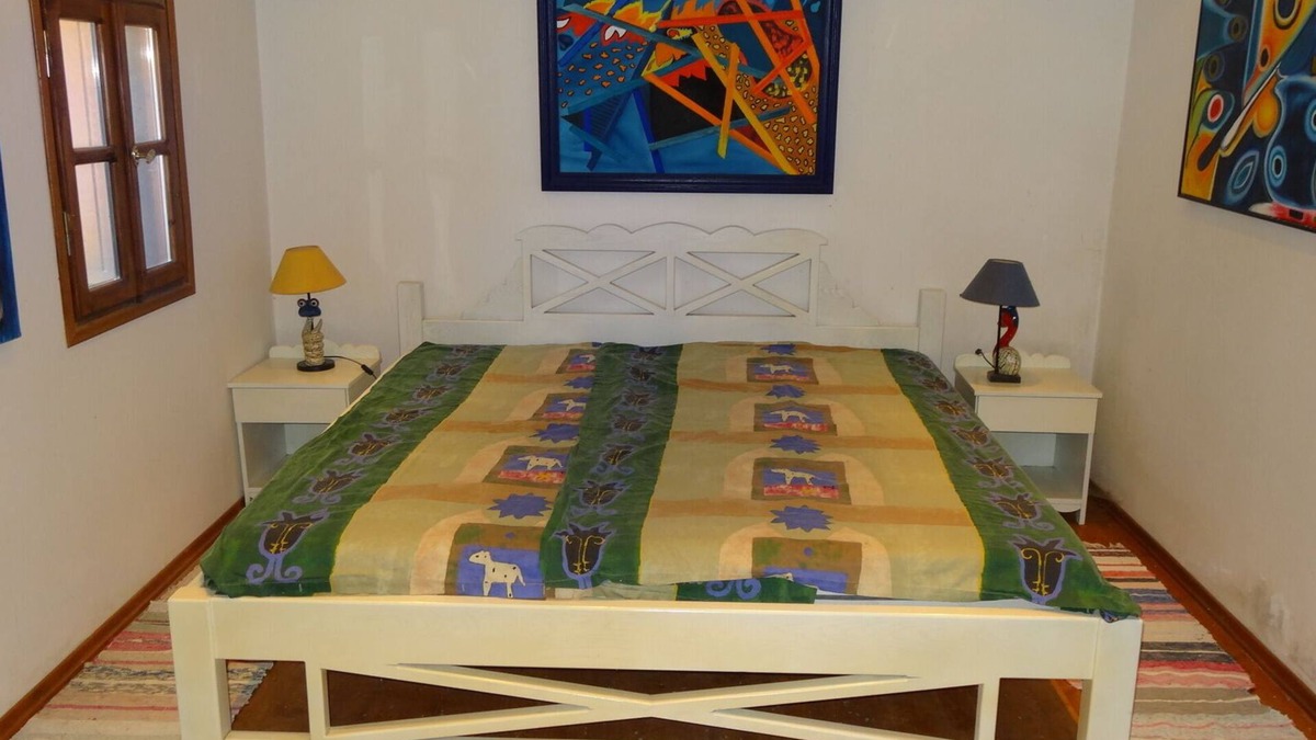 Amaniou Apartment | Ruhiges Gästezimmer mit grossem Bad in Amaniou