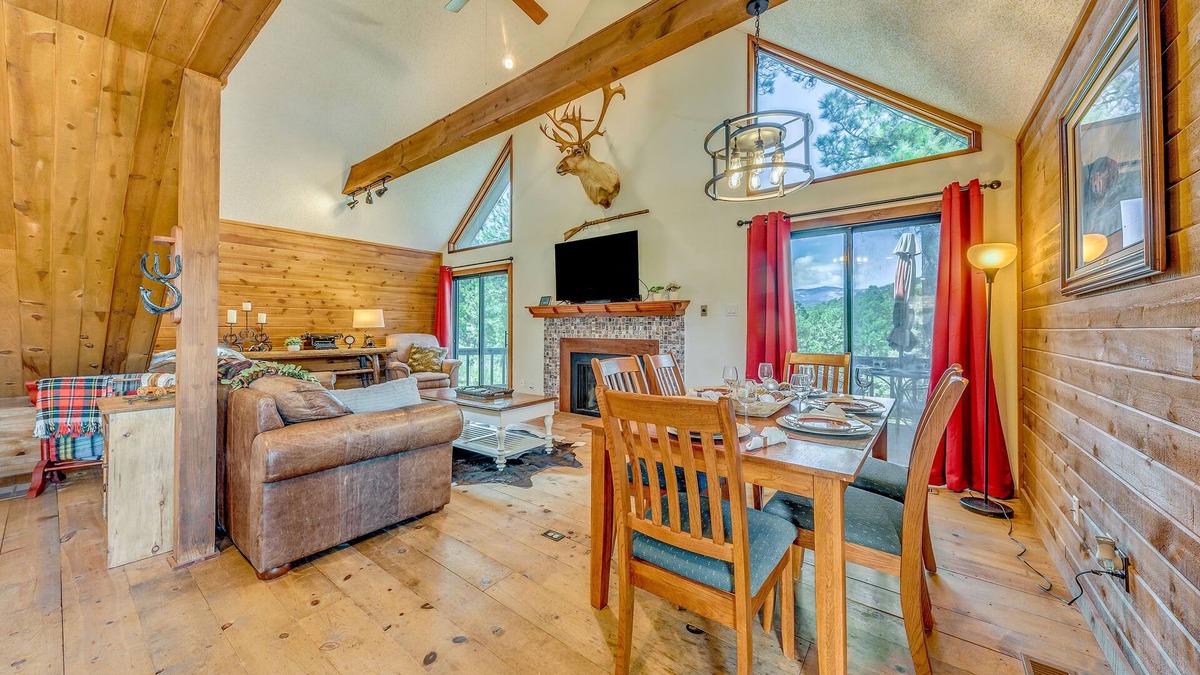 Ruidoso Cabin | Ruidoso Cabin w/Deck + Views: 4 Mi to Winter Park