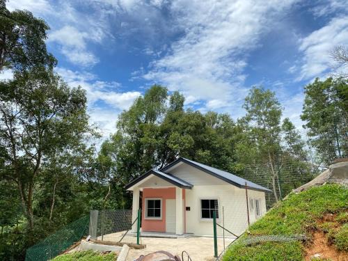 Hulu Selangor House | Rumah Bukit Jalan Kolam Air