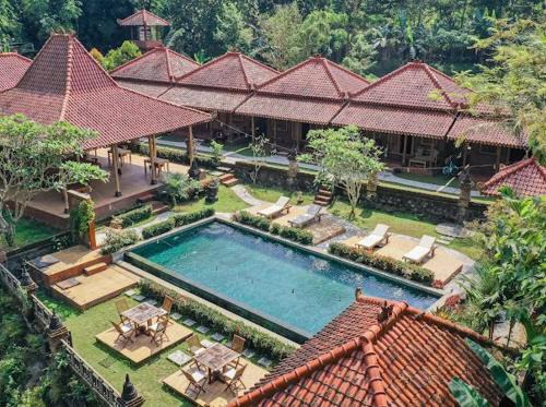Borobudur House | Rumah Dharma 2 Riverside