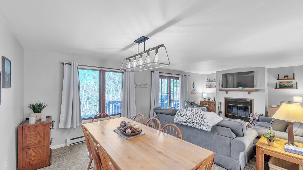 North Creek House | Rumor 39o - Upgraded Townhome With Woodsy Views 3 Bedroom Townhouse