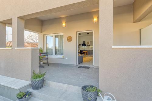 Gulici Apartment | Runa with Terrace