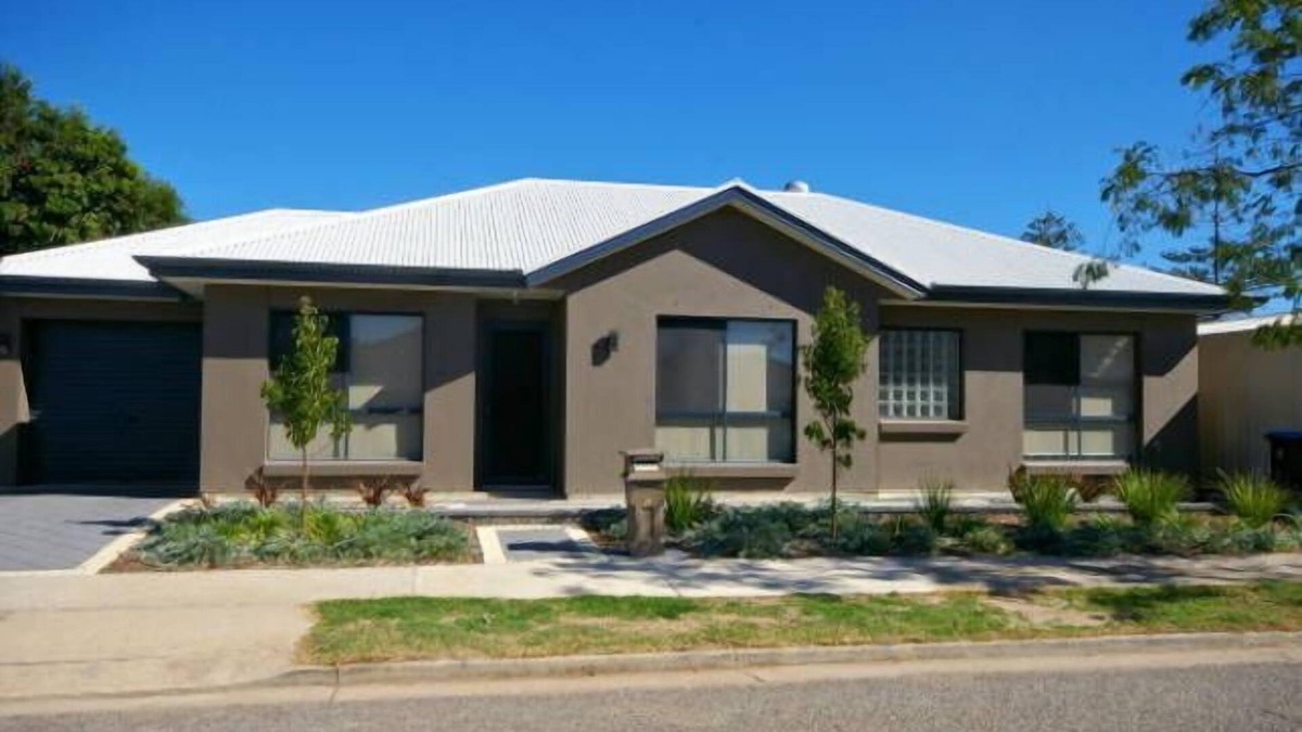 Largs North House | Rupara Paradise!!!!!