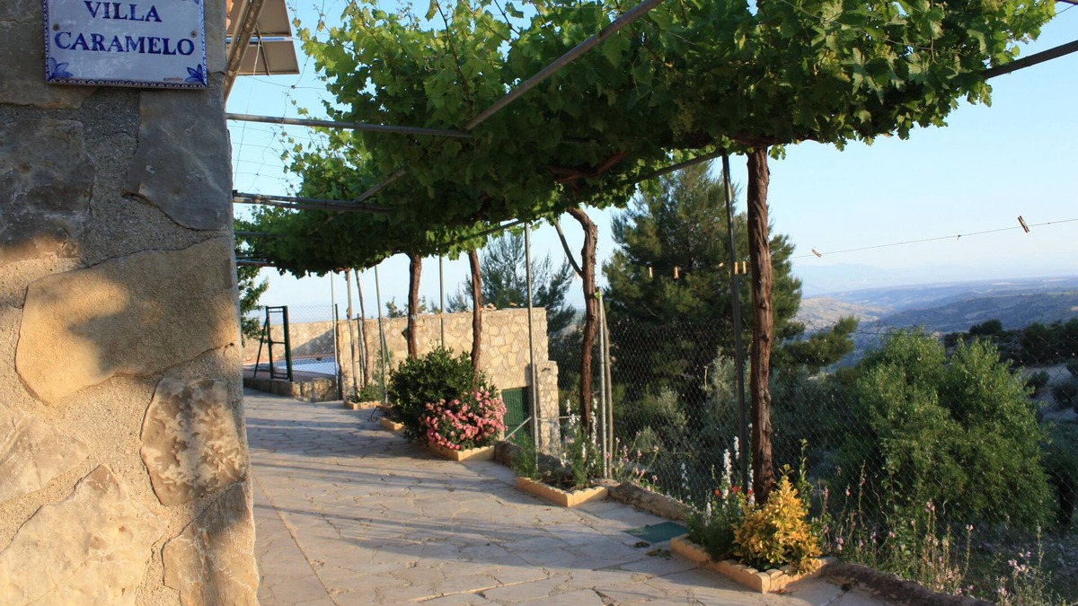 Castril House | RURAL ACCOMMODATION VILLA CARAMELO.