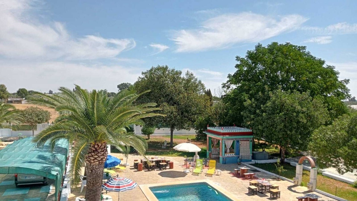 Utrera Ski Chalet | Rural Accommodation Villa Rosarito, villa with swimming pool and garden for 12 persons