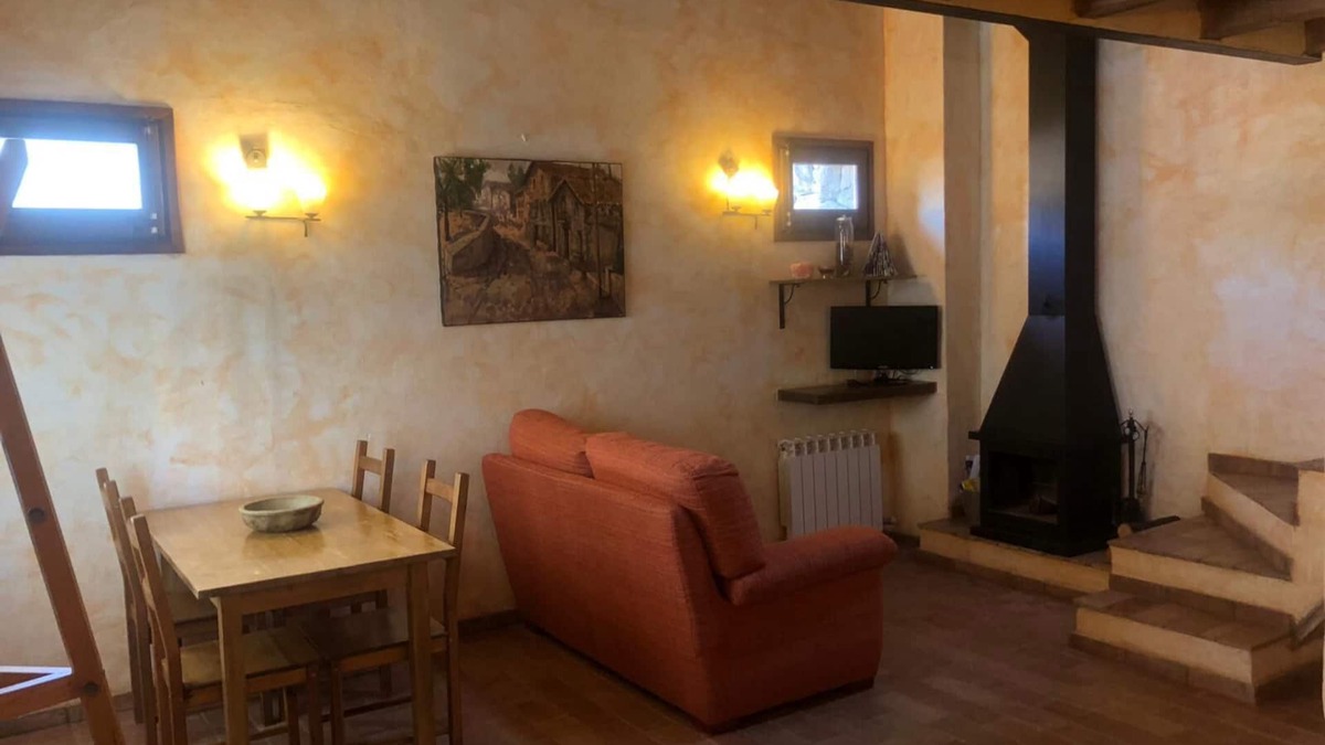 Tavertet Cottage | Rural apartment L'Alzina for 2 people