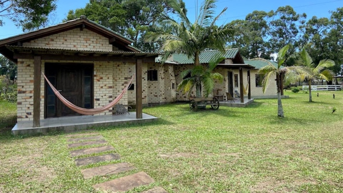 Torres Cabin | Rural Cabin on the Beach with Pool