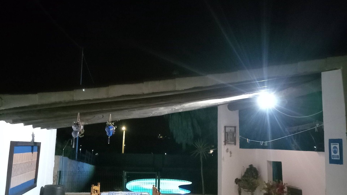 Silves Cottage | Rural farm away from the hustle and bustle and close to everything with AC. .