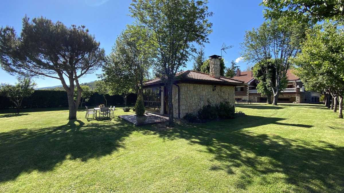 Velilla del Rio Carrion Cottage | Rural House "Los Tilares"