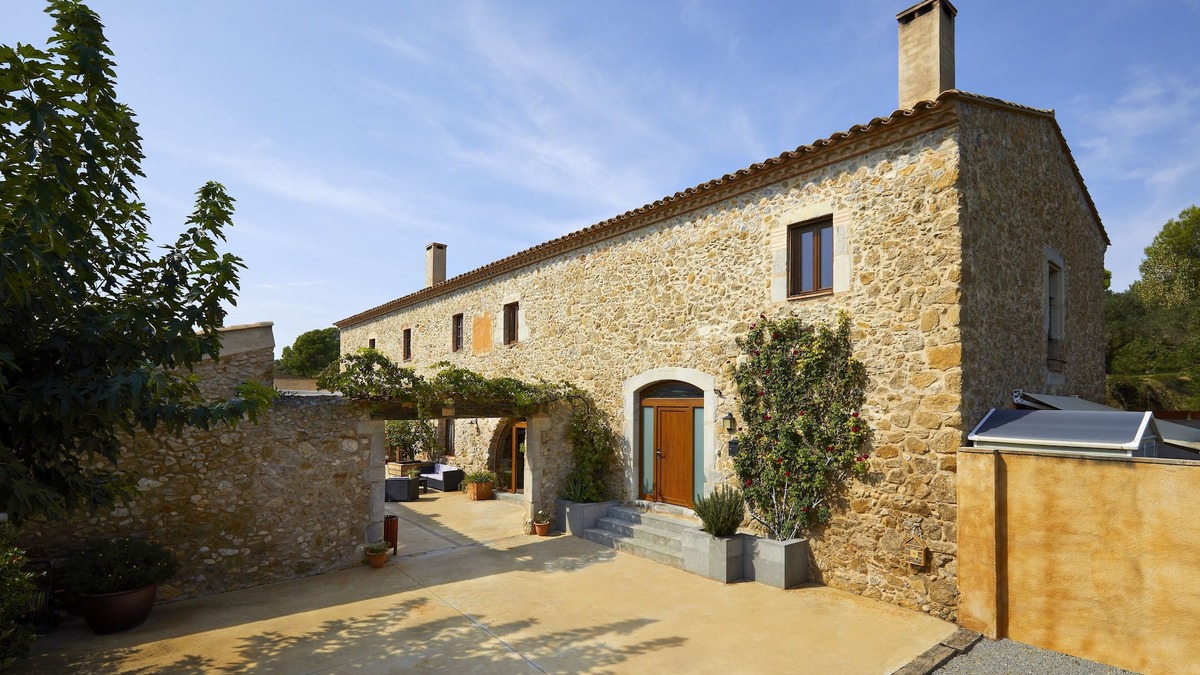 Torroella de Montgri Other | Rural house for groups and hikers, nature and tranquility lovers.