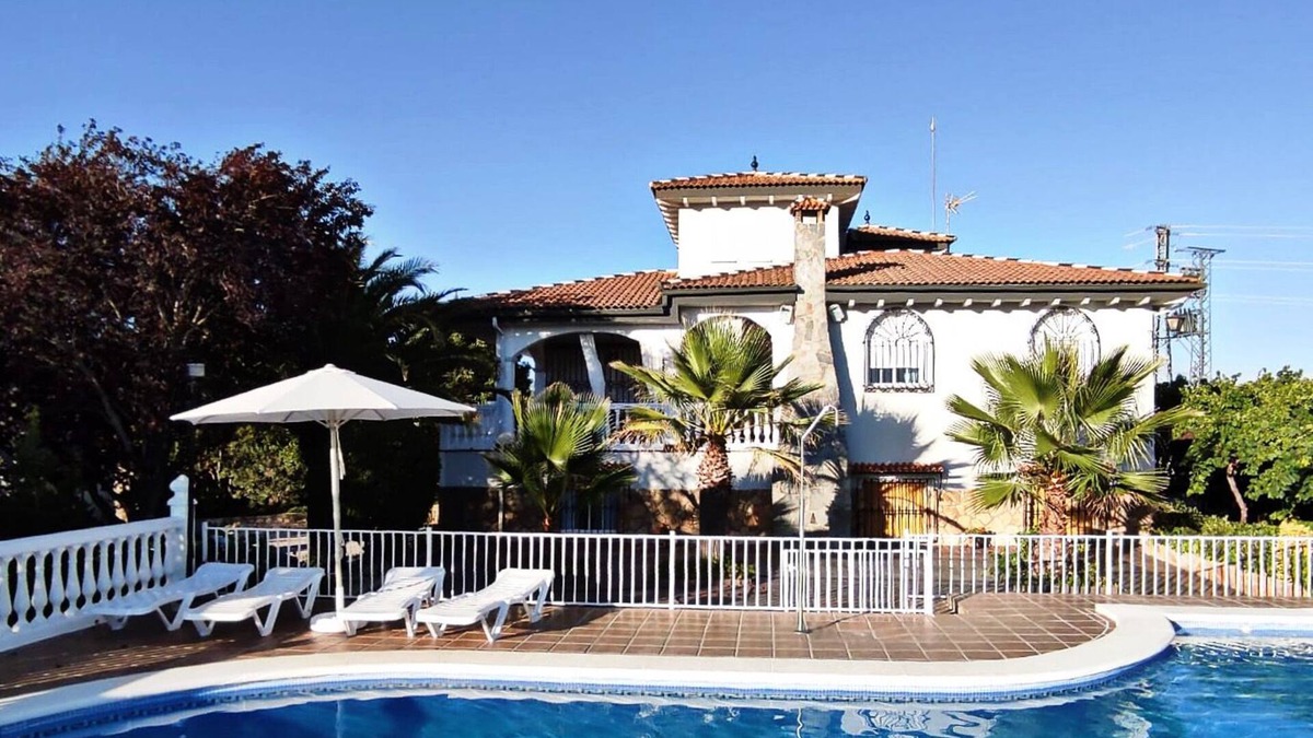 Alcala la Real Cottage | Rural house (full rental) Piqueras for 10 people