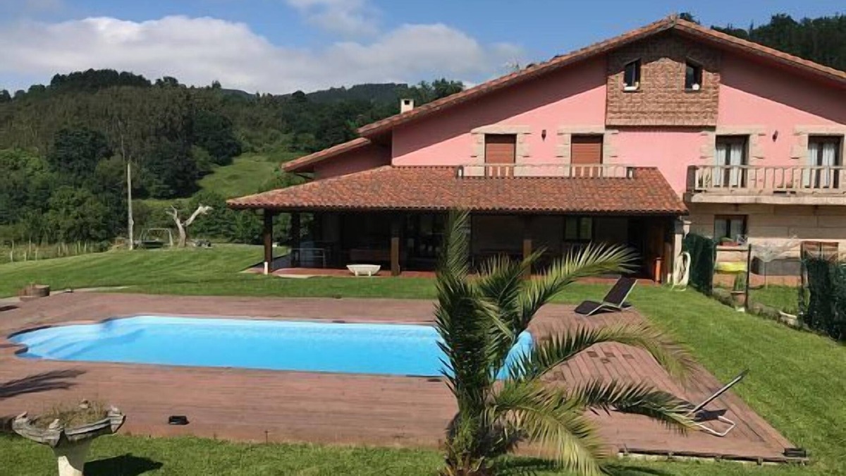 Traslavina Cottage | Rural house (full rental) Chalet in Arcentales for 12 people