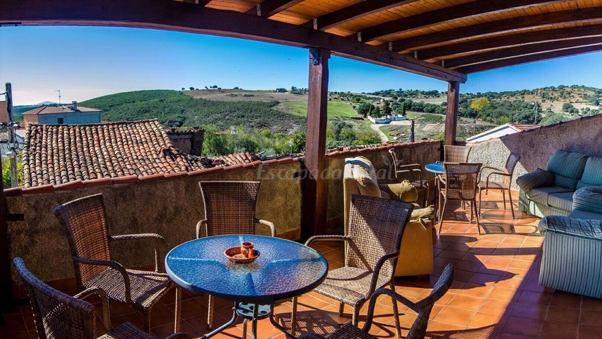 La Atalaya Cottage | Rural house (full rental) El Corralón de la Atalaya for 13 people