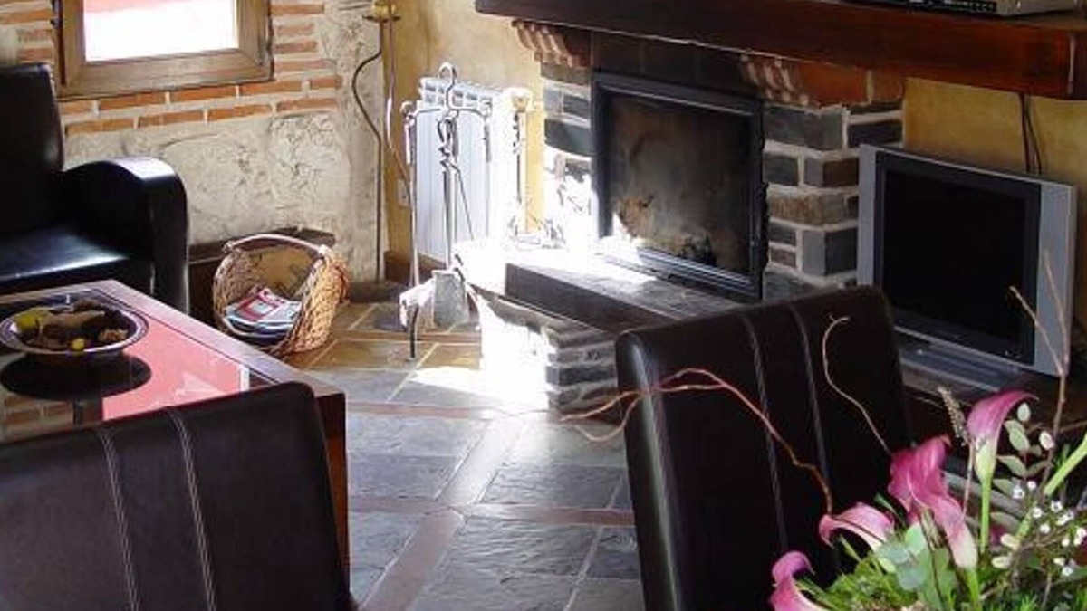 Olmedo Apartment | Rural house in Olmedo (Spain) 6 pax