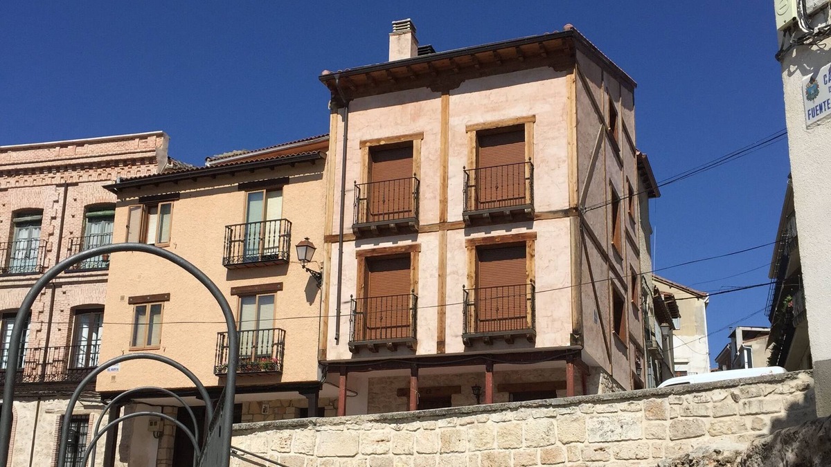 Horche House | RURAL HOUSE OF FELIPE, for 16 people and 40 minutes from Madrid