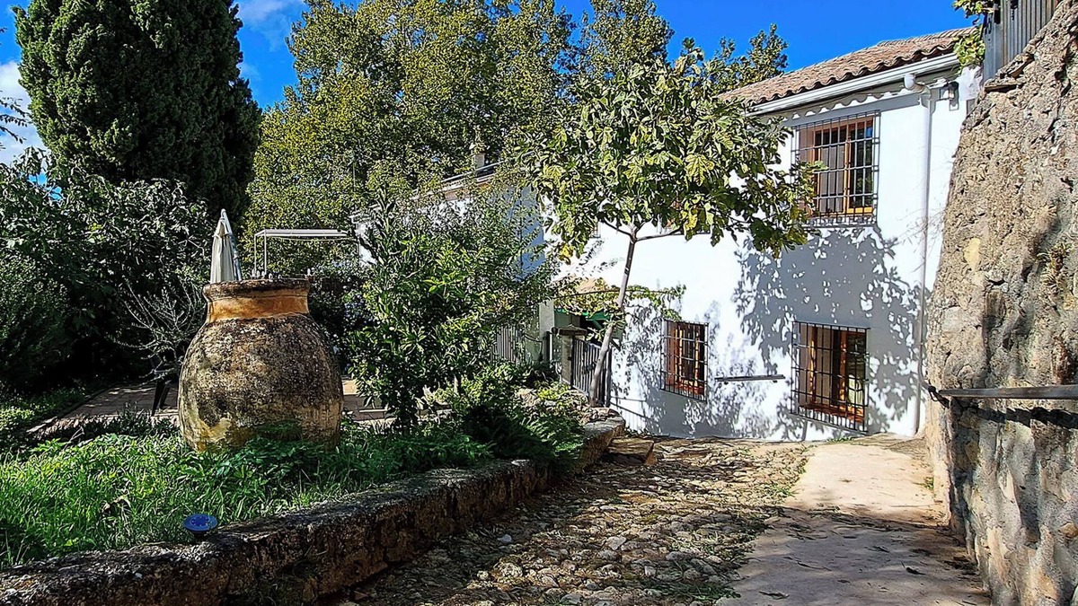 Alcala la Real Cottage | Rural house with patio and garden
