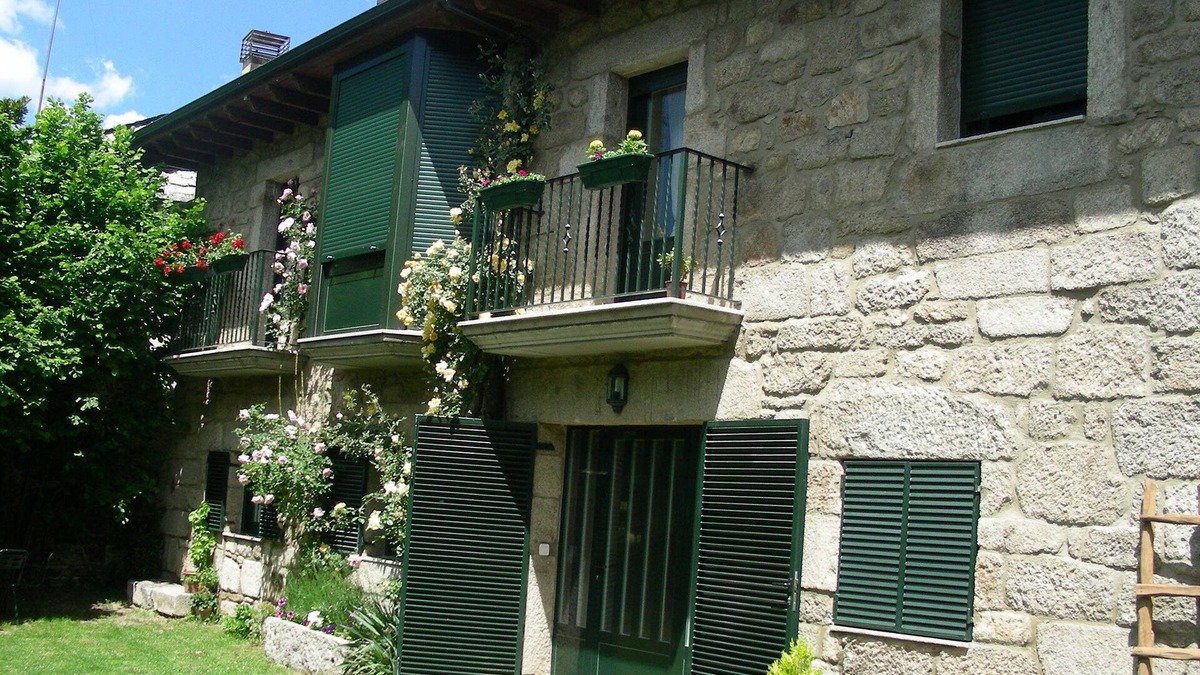 Sotillo de Sanabria Cottage | Rural house with two floors for 7 people