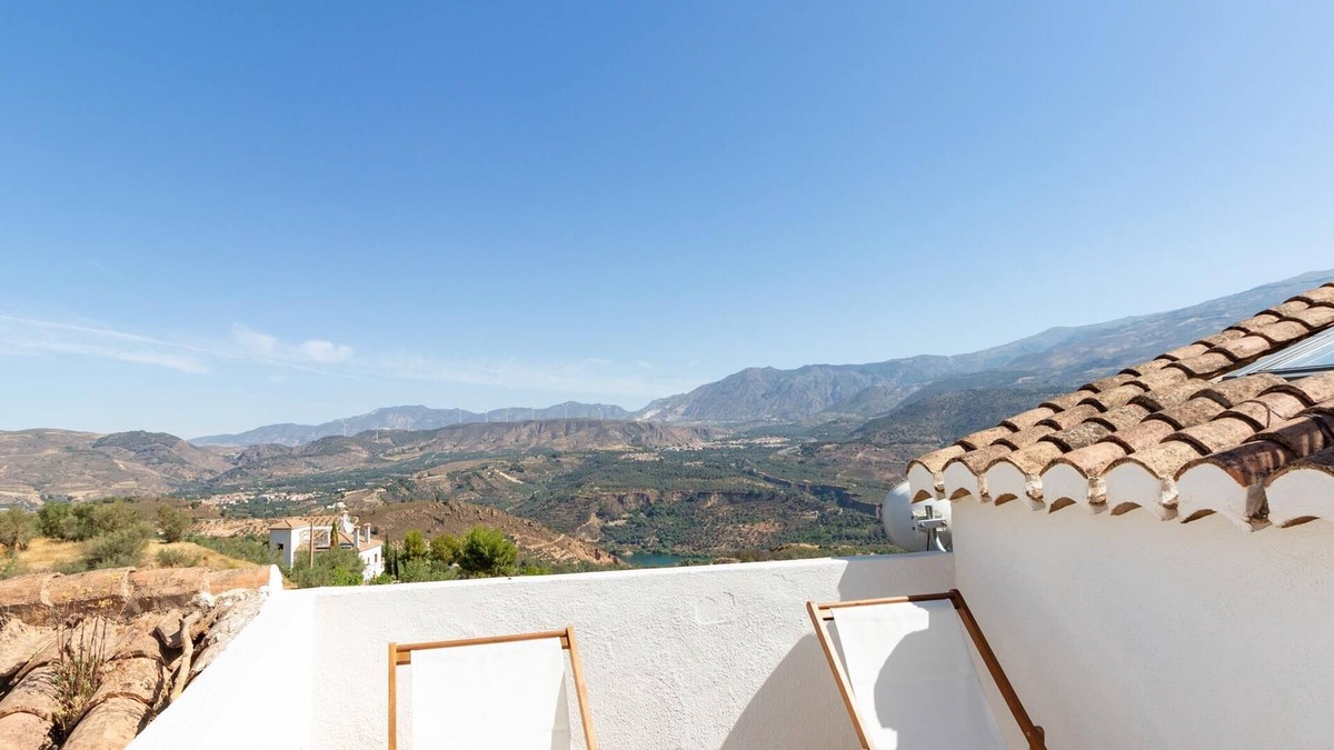 Pinos del Valle Cottage | Rural house with views