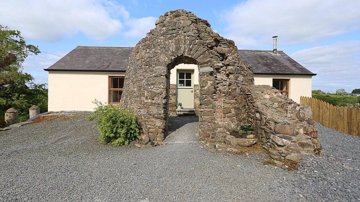 Newtownards House | Rural old Windmill Located in the Beautiful Northern Irish Countryside