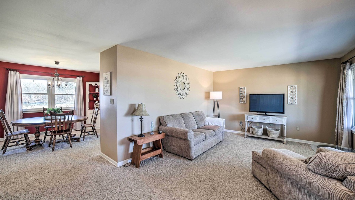 Blackstone House | Rural Seneca House w/Yard Near I-80