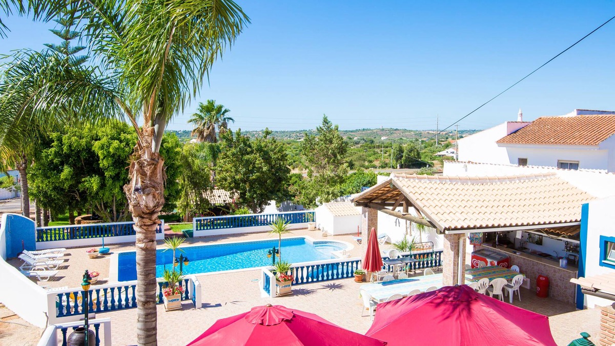 Monte Raposo Cottage | Rural villa with pool 10 minutes from the beach