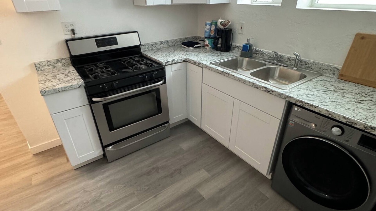 Airport Heights Community Council House | Russian Jack B Soothing house with WiFi in Anchorage