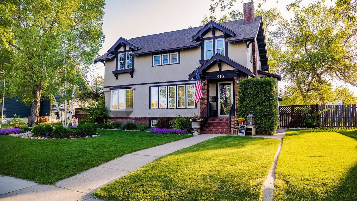 Jamestown House | Rust House Inn, Historic Arts and Crafts Style Home