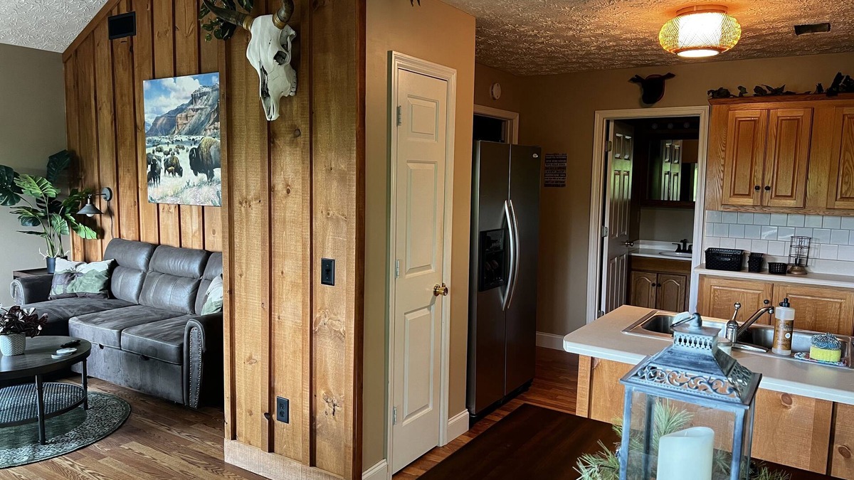 Dawsonville Apartment | Rustic Apartment with Seasonal Mountain Views