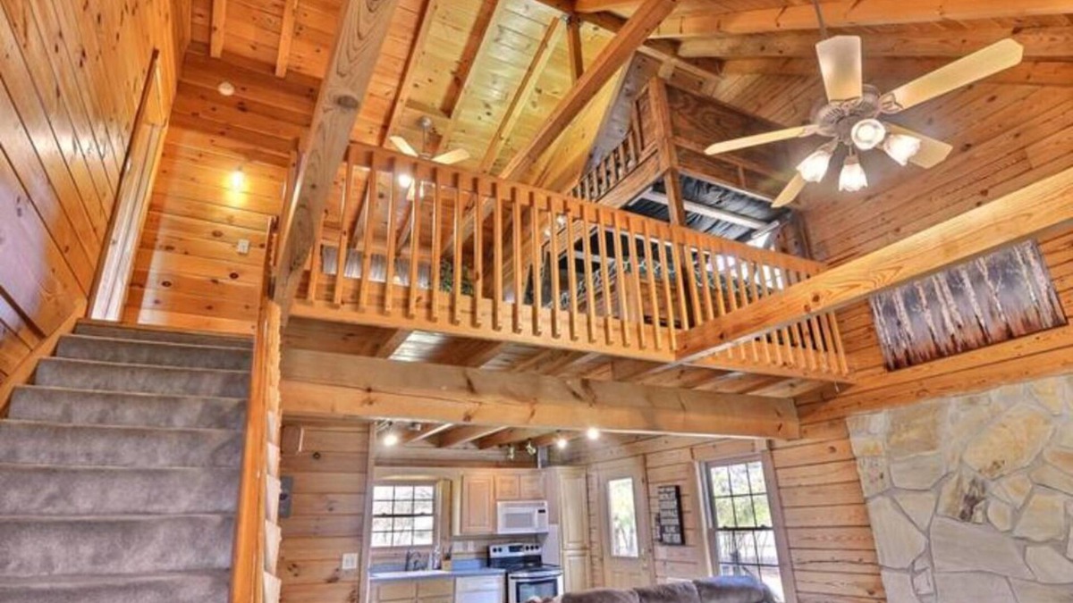 West Lafayette Cabin | Rustic Cabin Near Purdue University