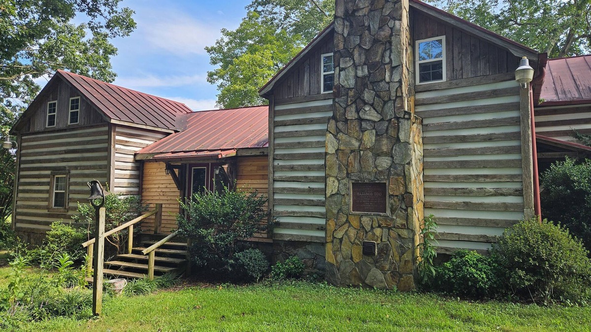 Dobson Cabin | Rustic Cabin on Homestead Farm