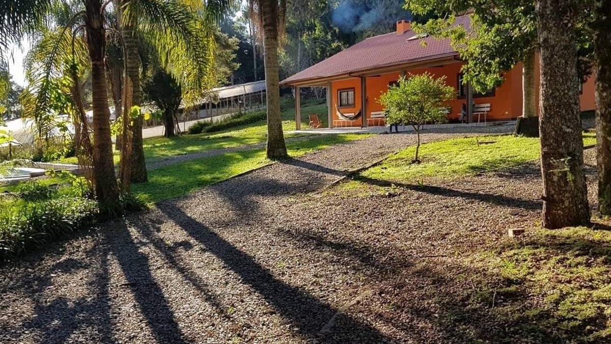Tijucas do Sul Cottage | Rustic cabin | Pool | Lake | Barbecue