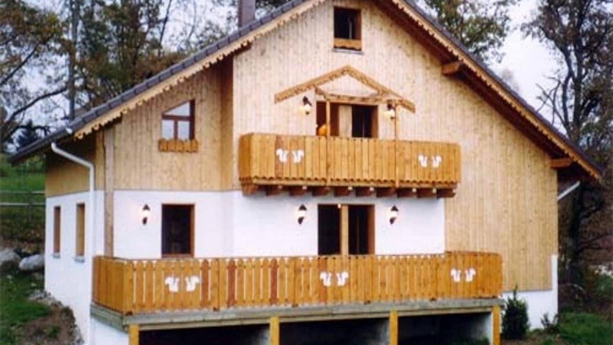 Le Thillot Ski Chalet | Rustic Chalet for Families