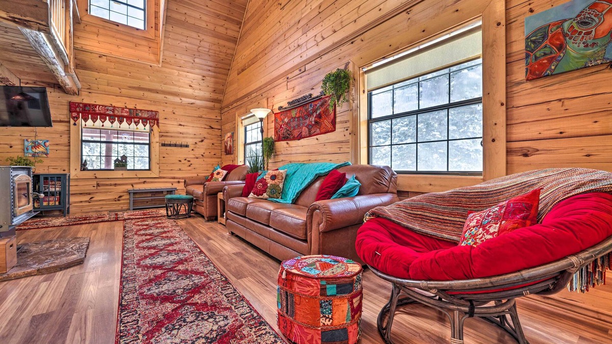 Meadow View Heights Cabin | Rustic Duck Creek Village Cabin w/Fire Pit!