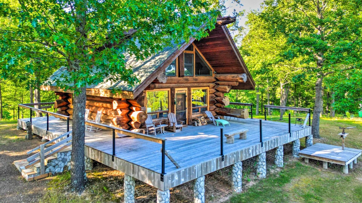 Seligman Apartment | Rustic Hideaway: Fire Pits, Grills, 87 Acres!
